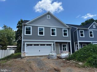 1031 Dianne Dr, Waynesboro, PA 17268