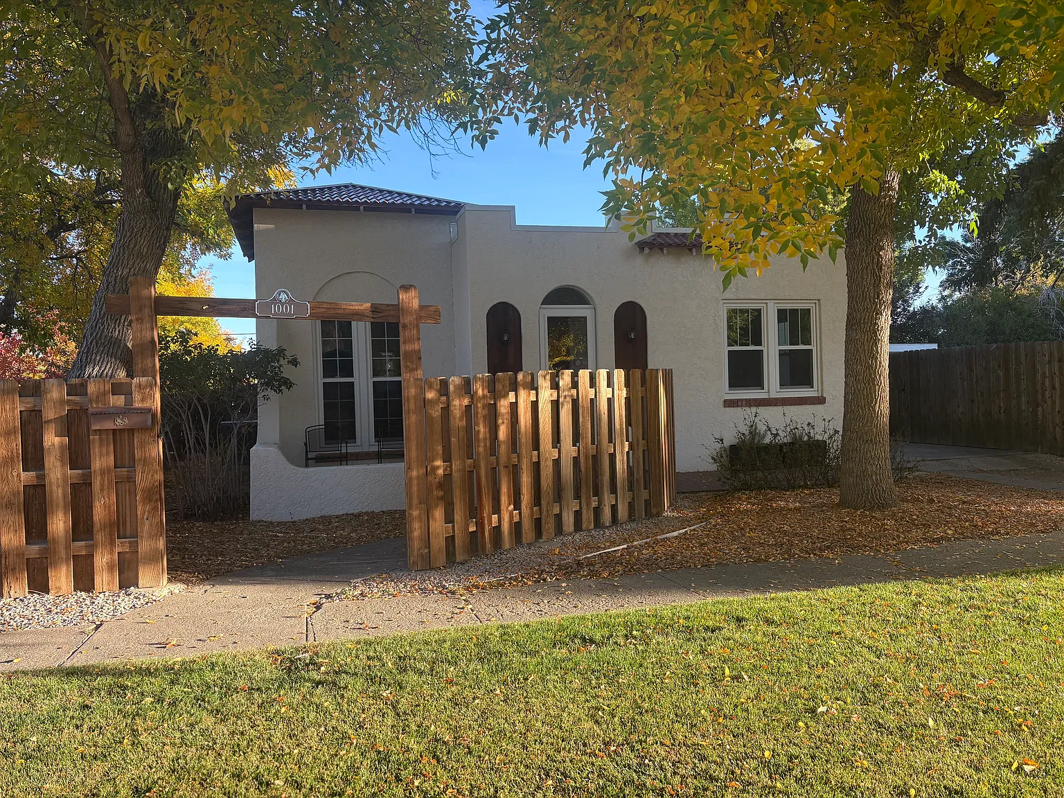 Cody Ave, Cody — Photo 1