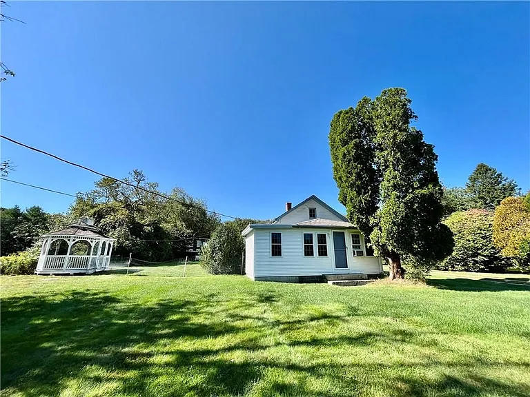 27 S Shore Rd — Photo 21