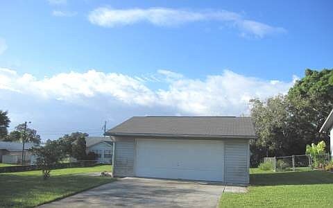 1st image of 107 Holly Hill Dr