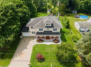 57 Harding St, Blauvelt, NY 10913