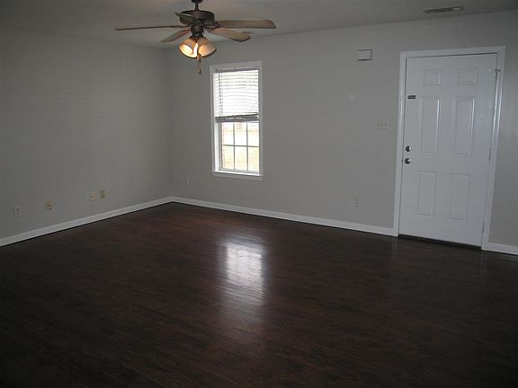 3rd image of 271 Rosiland Way