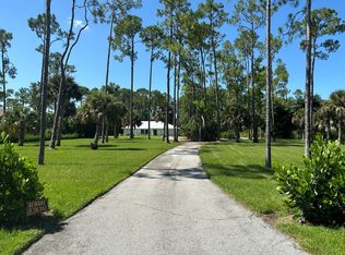 6010 Hidden Oaks Ln, Naples, FL 34119