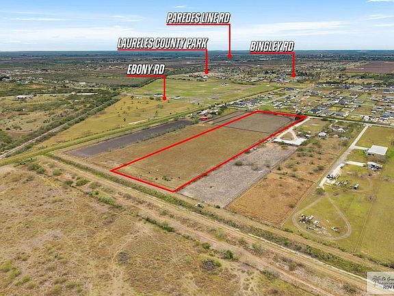 2nd image of 33465 Ebony Rd