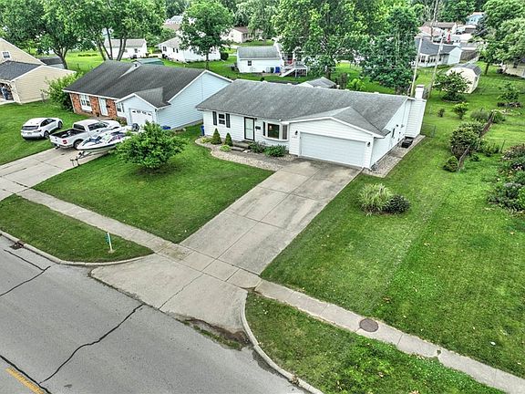 4th image of 3585 E Fitzgerald Rd