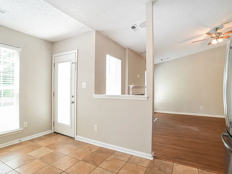 9928 Peppermint Ln — Photo 6