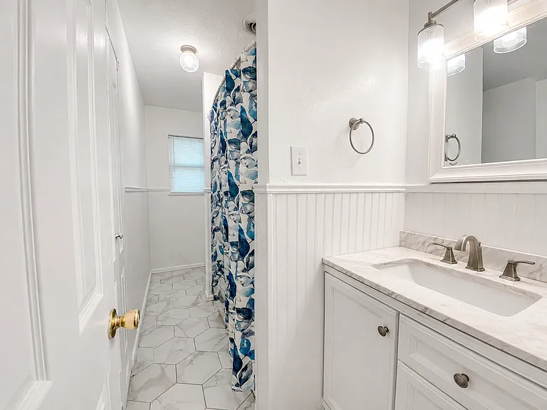 Full bath