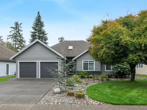2859 Royal Vista Way, Courtenay, BC V9N 8R6