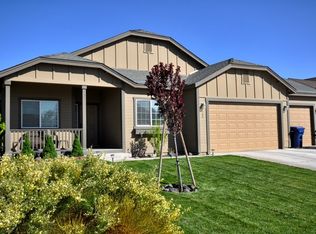 709 W Canary Cir, Fernley, NV 89408