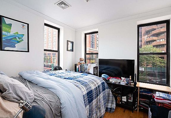 2nd image of 346 E 110th St #2D