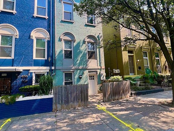 2nd image of 454 Dayton St