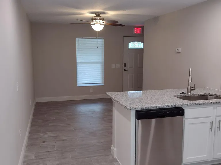 10386 Sandlor St — Photo 3