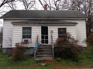 18 Copeland St, Laurens, SC 29360