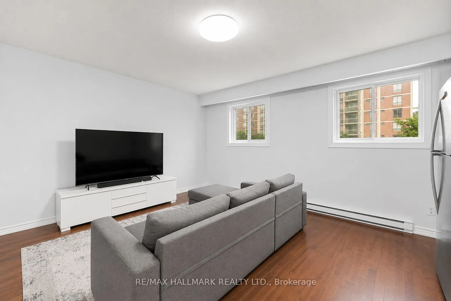 2 bed, $2,095 — Photo 2