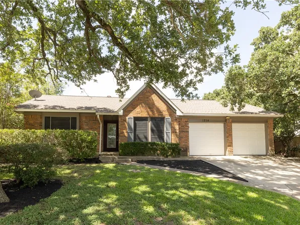 1214 Neal Pickett Dr, College Station, TX 77840