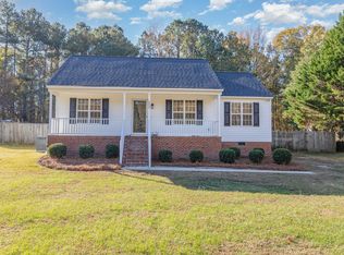 235 Mustang Ln, Zebulon, NC 27597