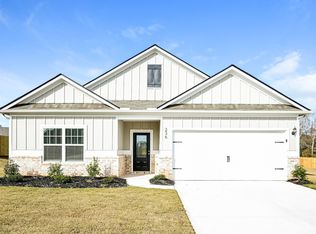 236 Oliver Dr, Locust Grove, GA 30248