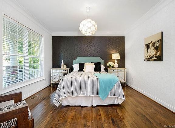 5th image of 176 Herons Gate Dr