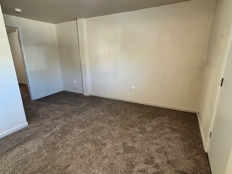 2709 W Rose Hill St #8 — Photo 2