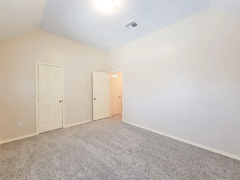 4106 Creek Ridge Ln — Photo 39
