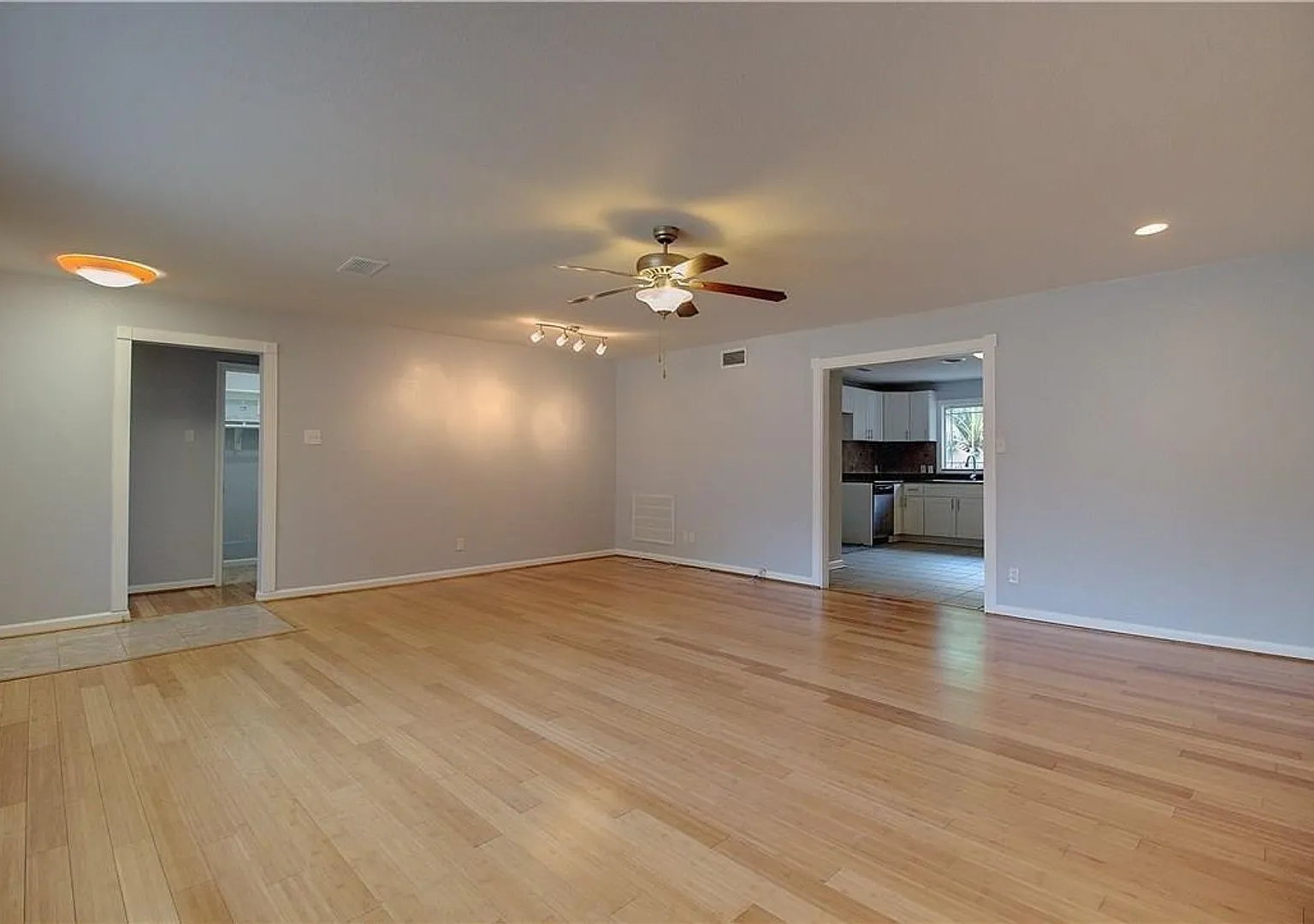 Welcome to this charming 3-bedroom, 2-bathroom home situated on a spacious lot in a convenient lo... — Photo 4