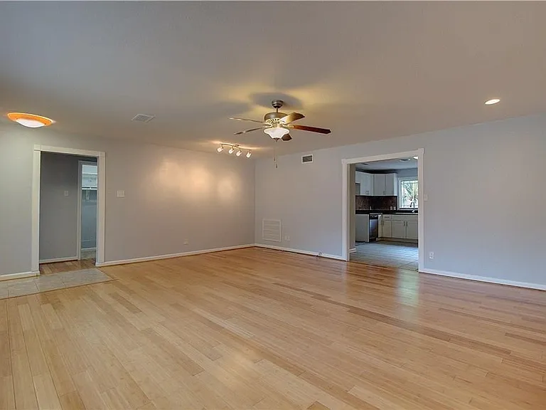 8115 Claremont Dr — Photo 4