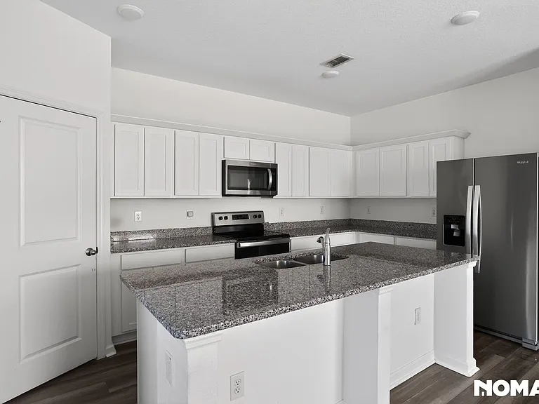 2389 Harris Hawk Ave — Photo 11