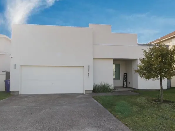 717 Solaz Dr, Laredo, TX 78045