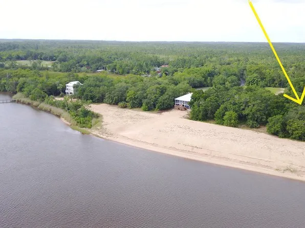 184 Riverchase Ln, Apalachicola, FL 32320