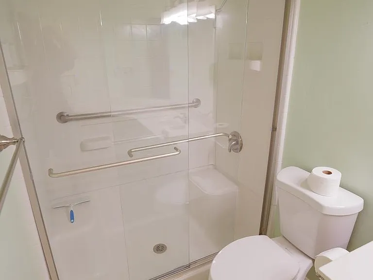 4424 Stratfordshire Ct — Photo 15