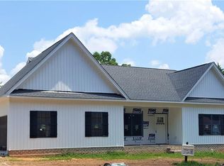 465 Petree Rd, Winston Salem, NC 27106