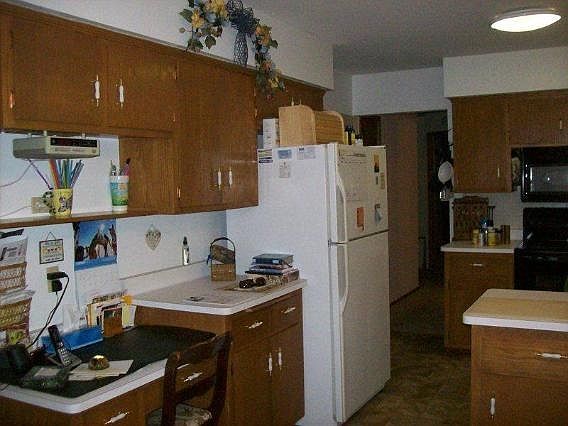 4th image of 7989 S Wake Forest Dr