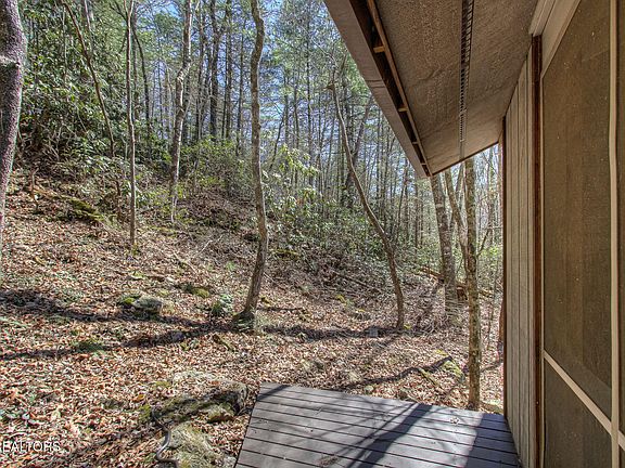 5th image of 1324 Huskey Branch Rd