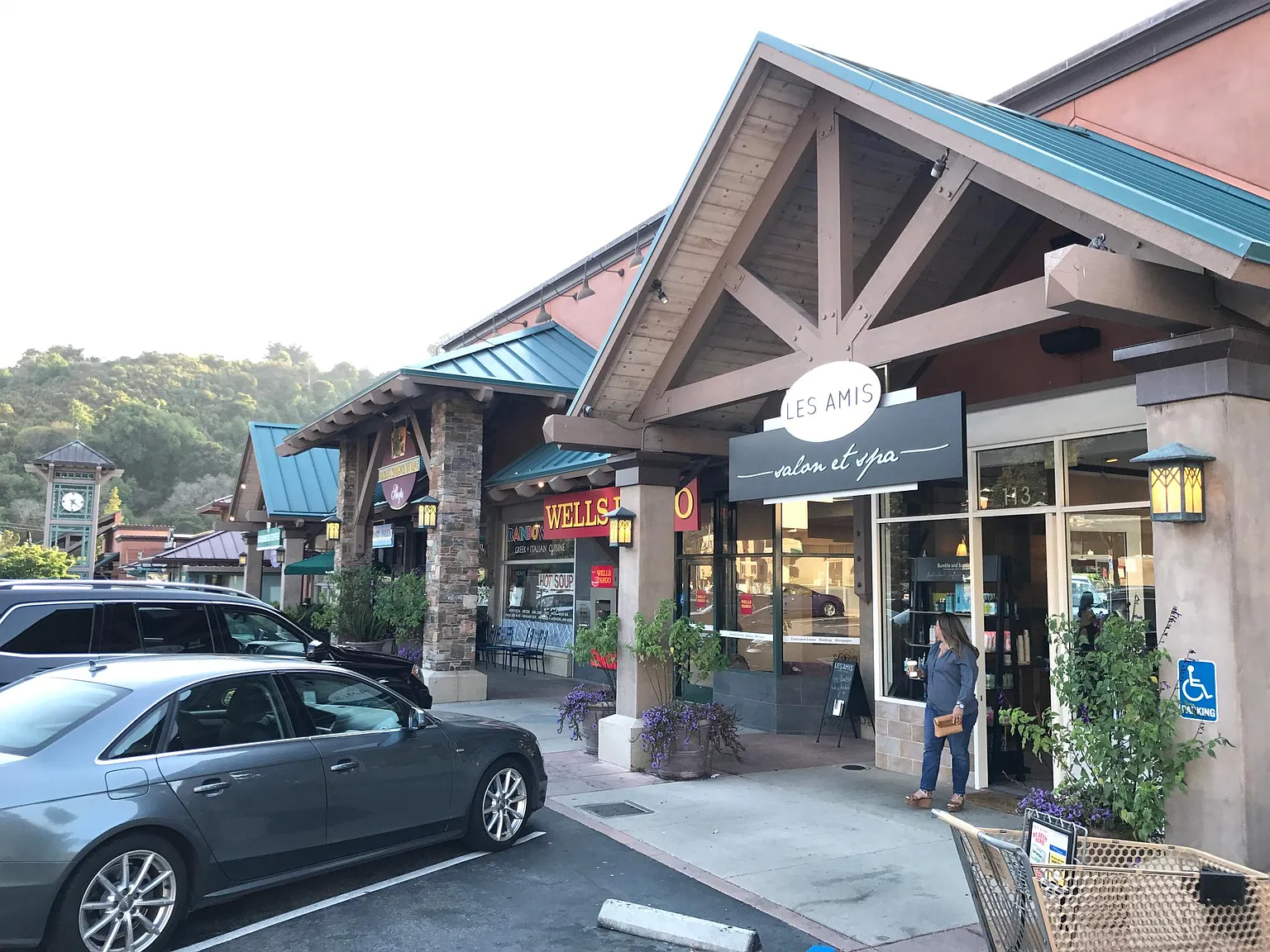 2019 Parrott Dr — Photo 2