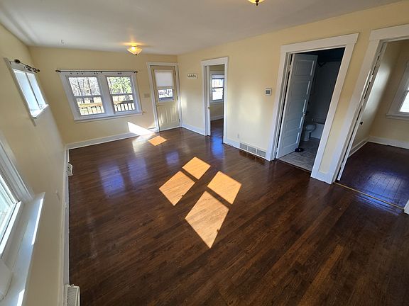 5th image of 1215 Fairway St