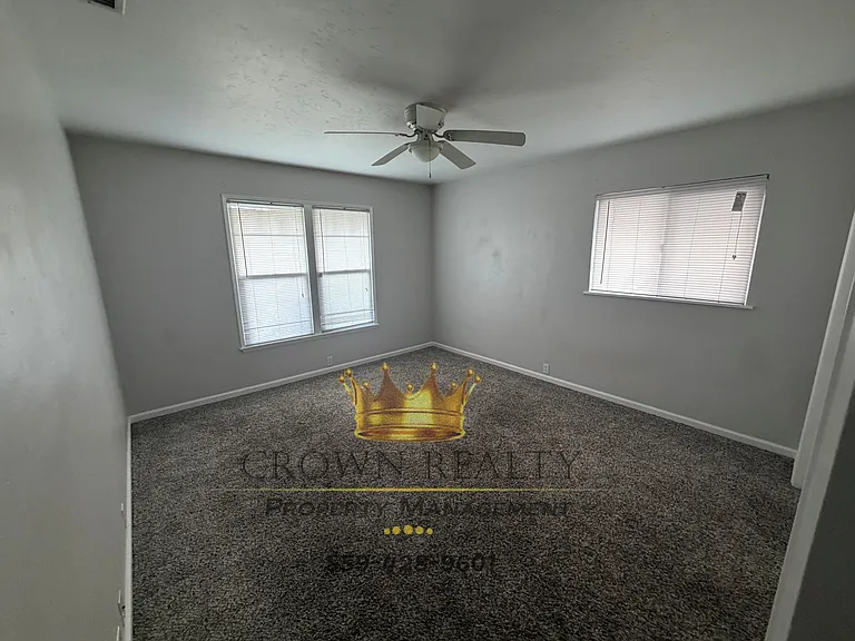 1120 W Howard Ave — Photo 18