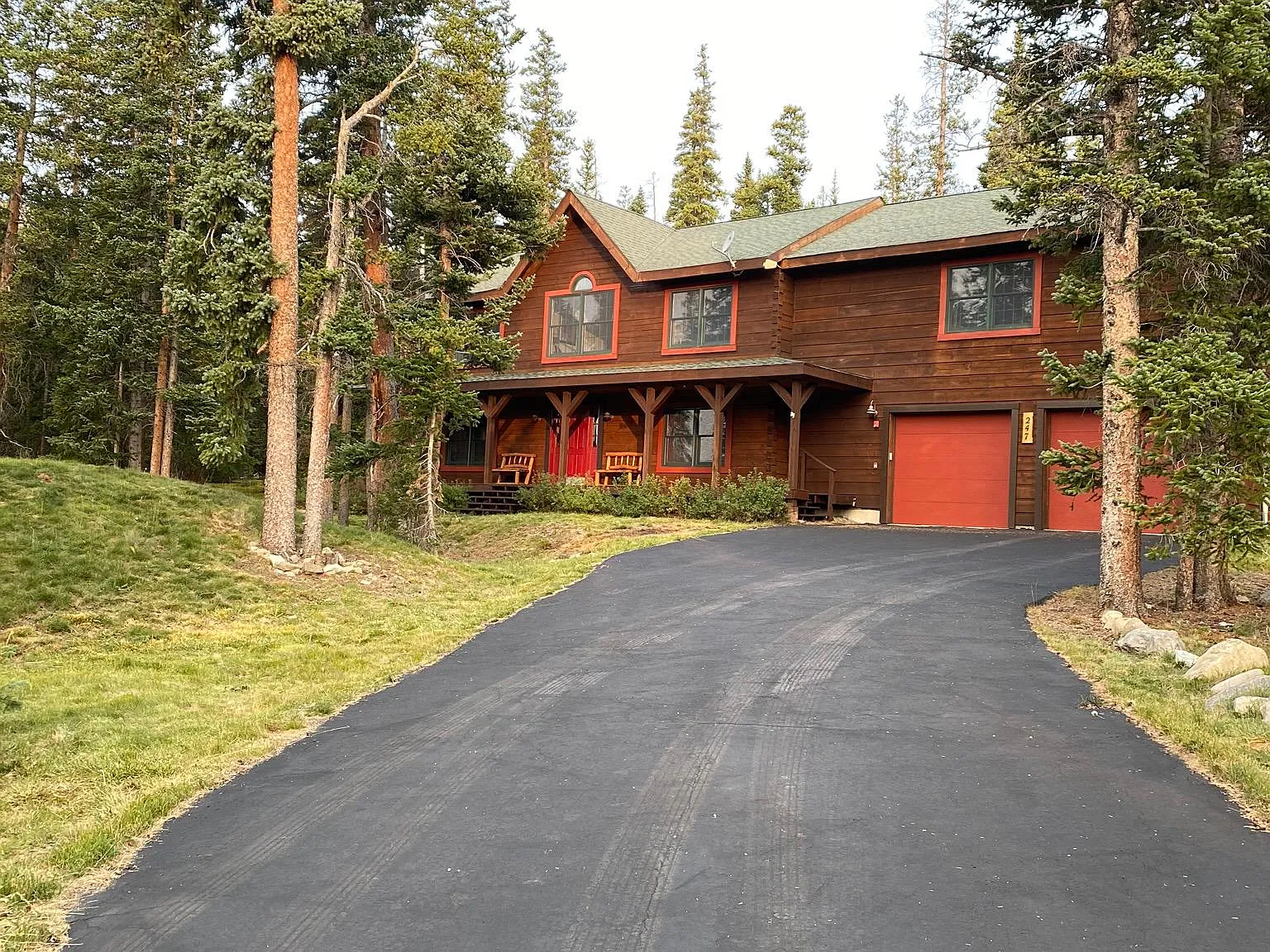 247 Robertson Lane — Photo 2