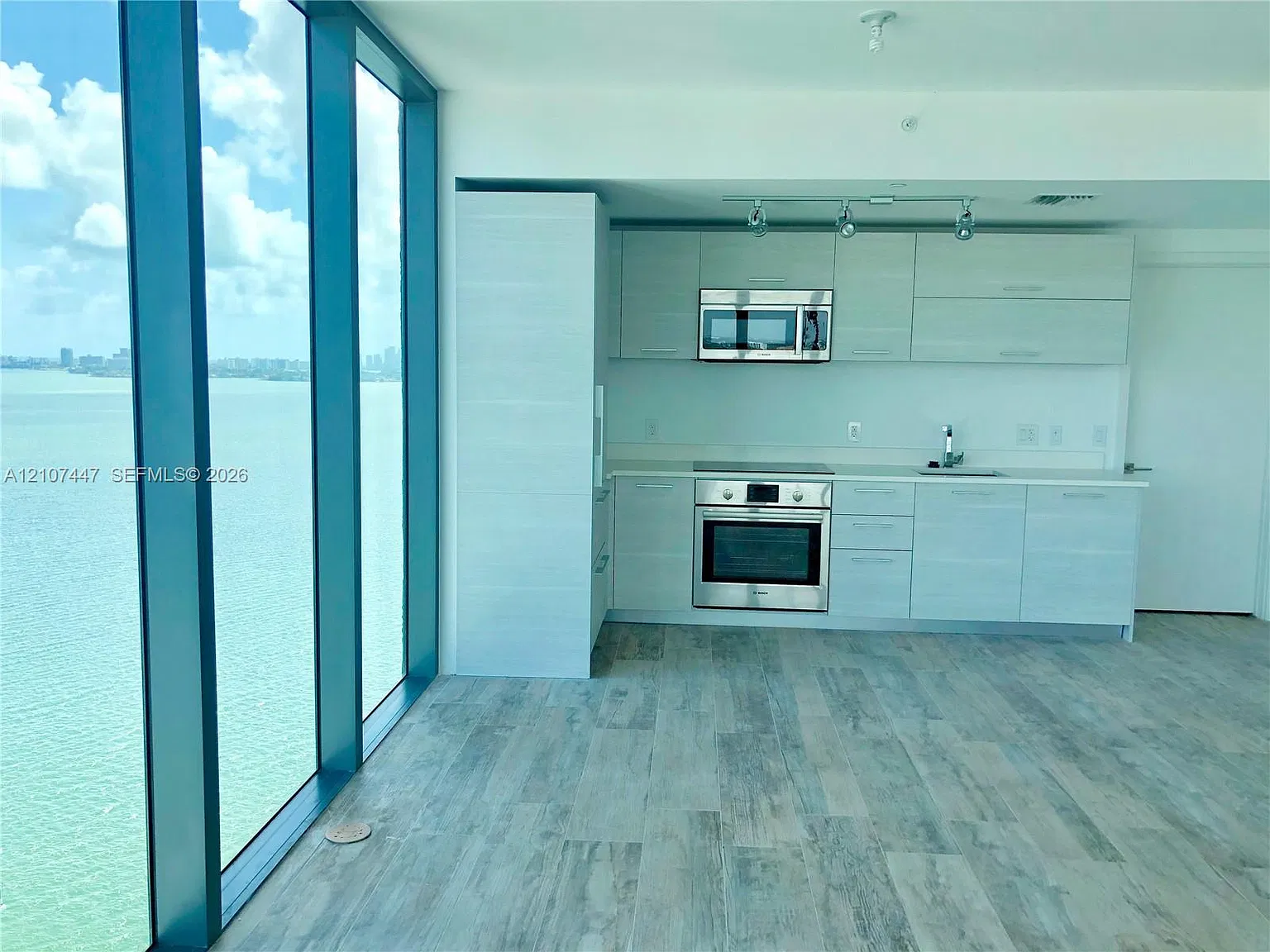 Paraiso Bay Condo — Photo 2