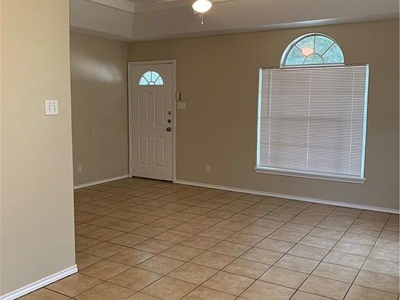5th image of 2519 Fatima Ave APT 2