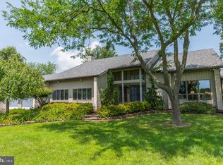 5985 Bradshaw Rd, Pipersville, PA 18947