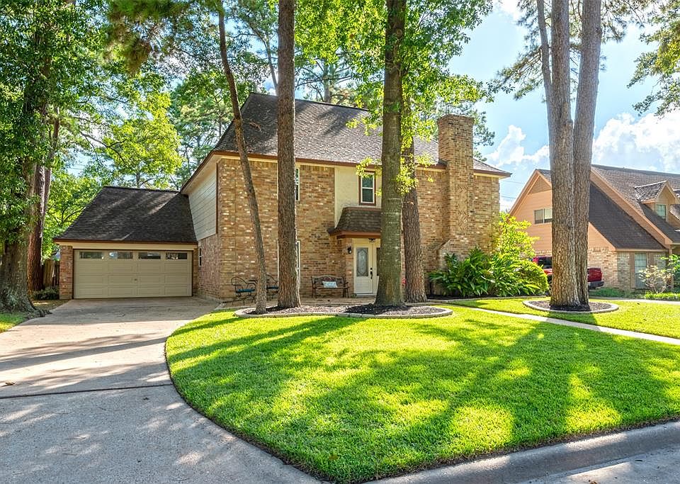 1st image of 15138 Carols Way Dr