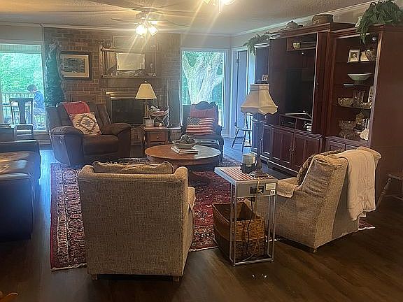 LIVING ROOM #1
