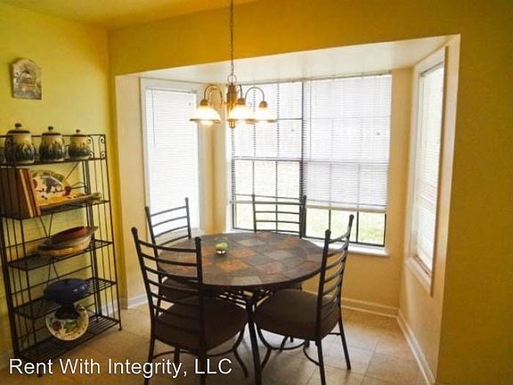 5th image of 1088 Longstreet Dr