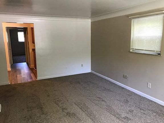 3rd image of 387 Broadway St