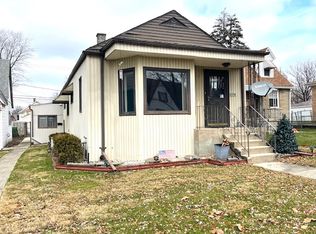 2734 W 98th Pl, Evergreen Park, IL