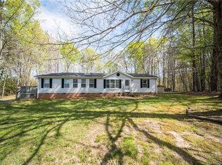 6994 Clifton Wood Dr, Walkertown, NC 27051