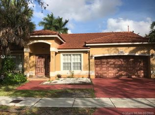 18821 NW 88th Ct, Hialeah, FL 33018