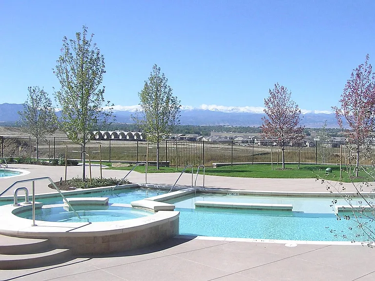 Lodge - outdoor swimming pool & hot tub