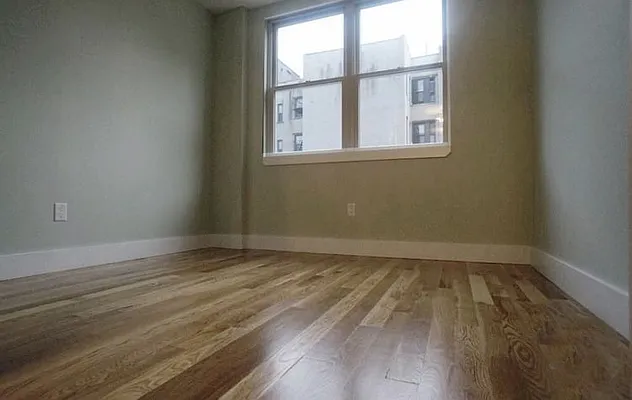 Rented by EXR | media 19