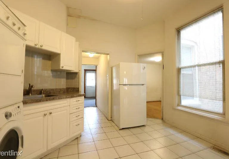 1414 W Polk St #1 — Photo 7